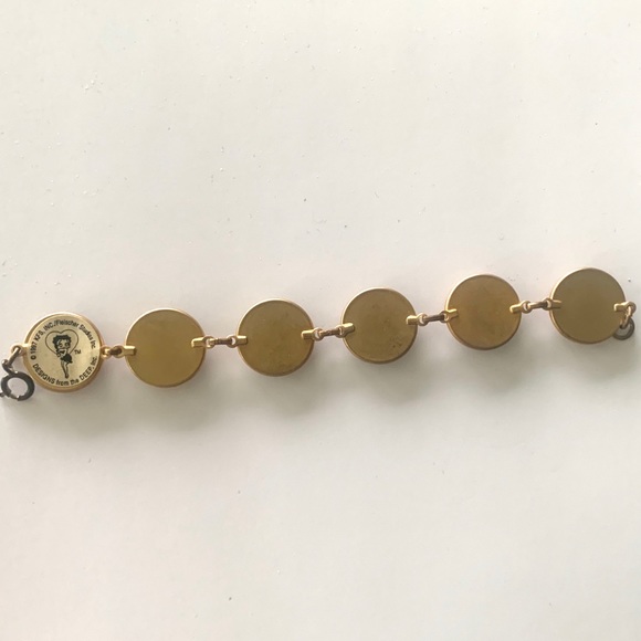 Betty Boop charm bracelet - Picture 3 of 3